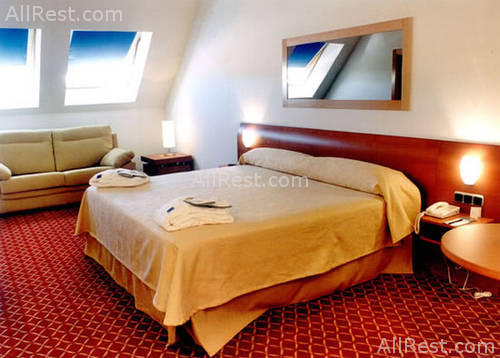 Tryp Leon 5